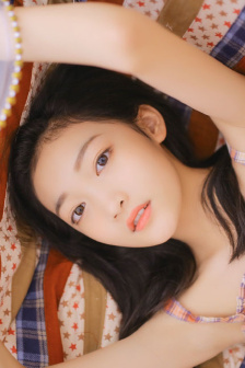 美女暴光